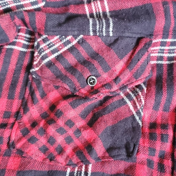 Zara Basic Plaid Flannel - Picture 3 of 6